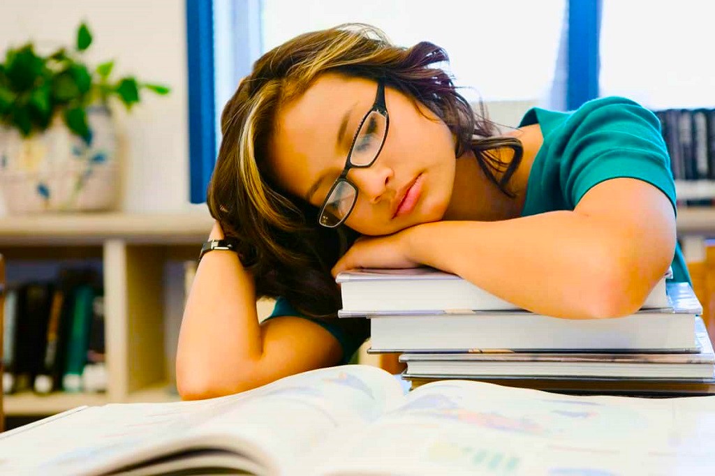 How will you manage a lazy student
